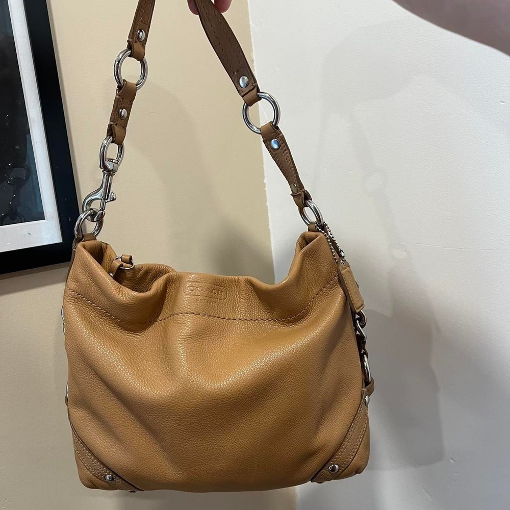 Y2K 2000s Coach British Tan Pebbled Leather Carly Shoulder bag / Hand bag